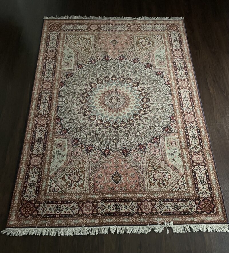 Persian Tabriz Rug سجادة فارسيه تبريز
