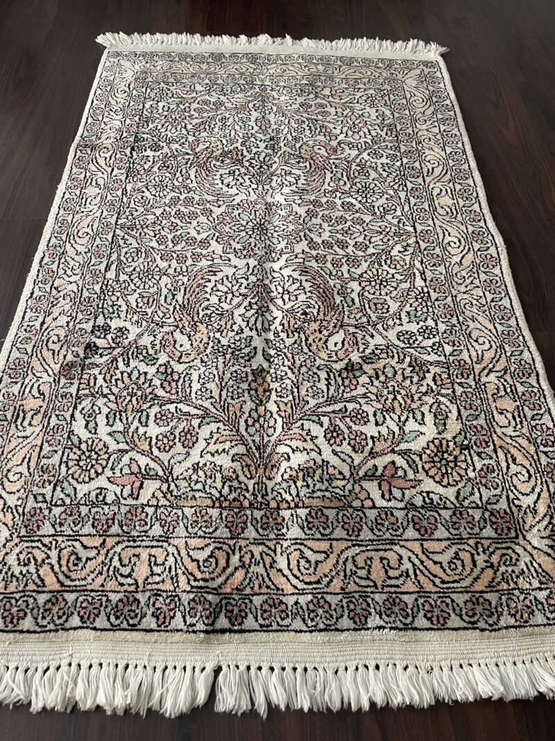 130X80 Kashmir rug سجادة كشمير حرير - Image 2