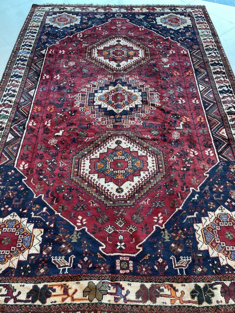 315 x 215 Shiraz Persian rug سجادة فارسيه شيرازيه - Image 4