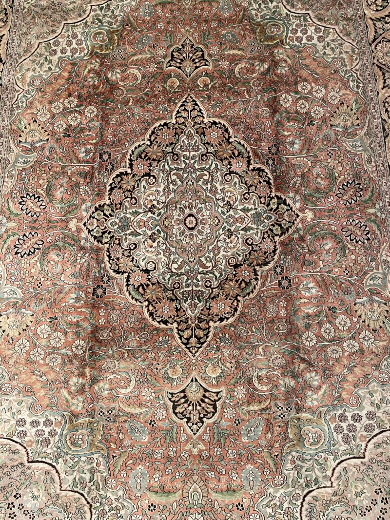430X308 Kashmir rug سجادة كشميري - Image 3