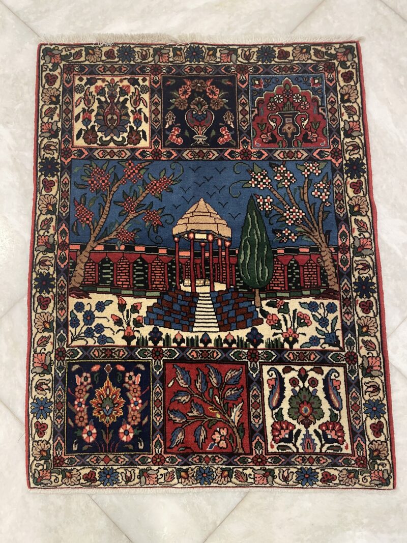 110X85 Persian Bakhtiari Rug سجاد فارسي بختياري