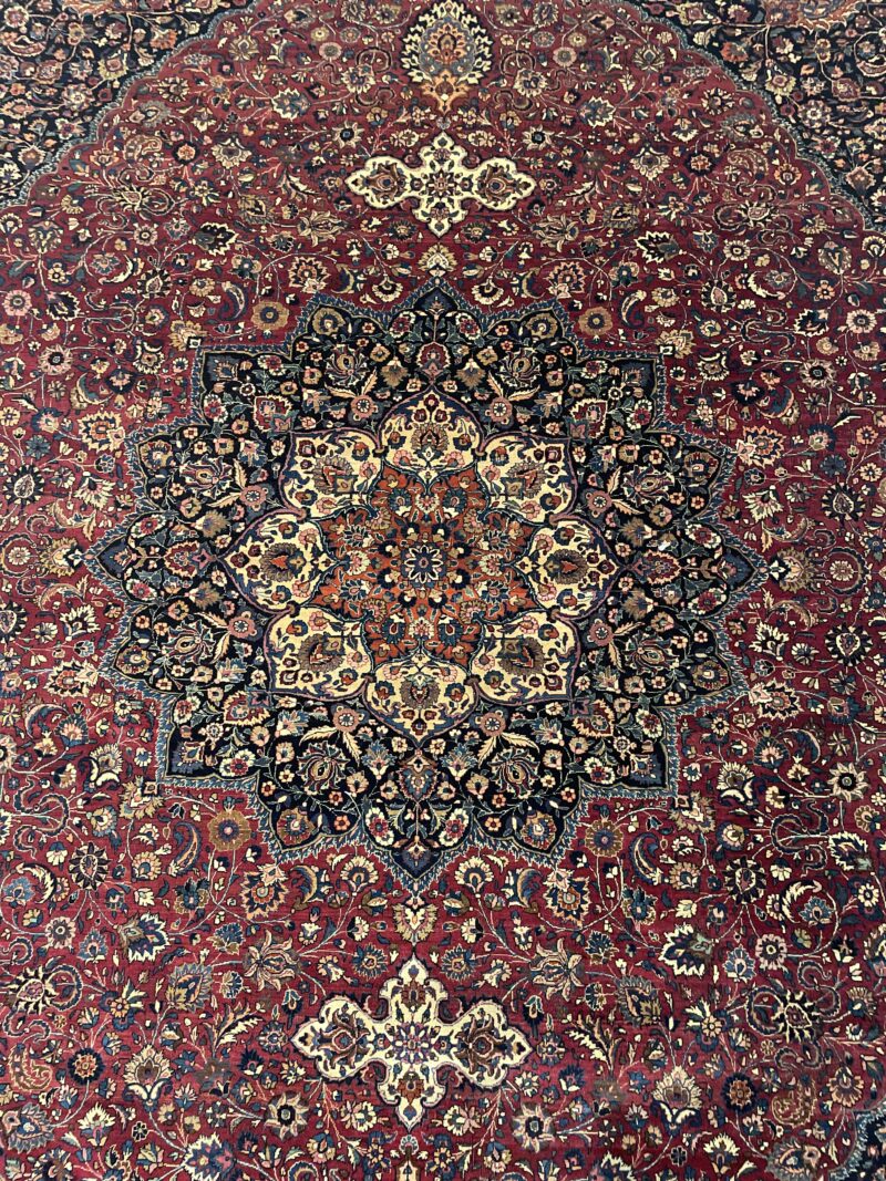 401X304 Antique Amoghli Mashhad rug سجادة النساج المعروف أموغلي - Image 4