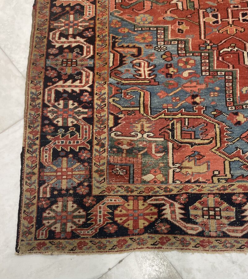 347X251 Antique Persian heriz serapi Rug سجادة فارسيه هريس أنتيك - Image 3