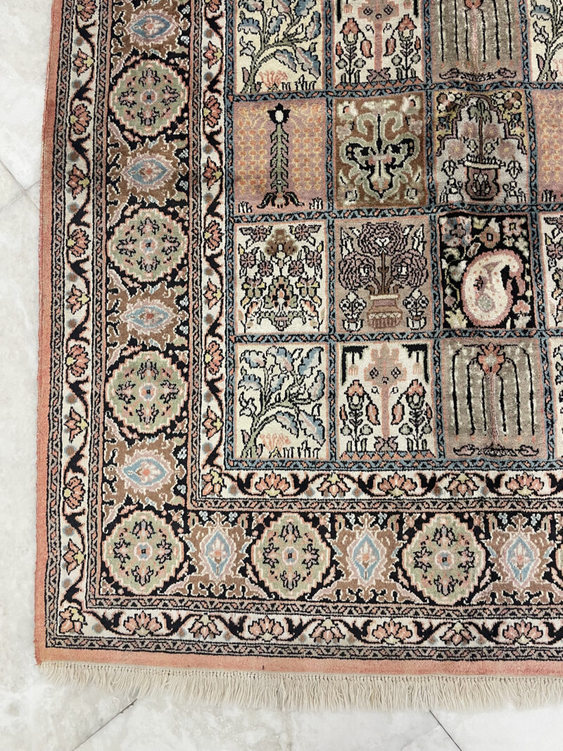 313X212 Kashmir rug سجادة حرير كشميريه - Image 2