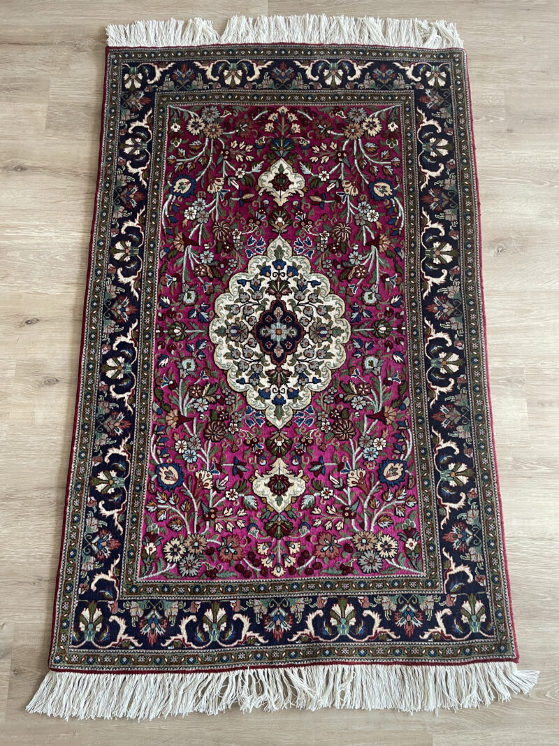 1.5X1 Persian Tabriz Rug سجاد فارسيه تبريز